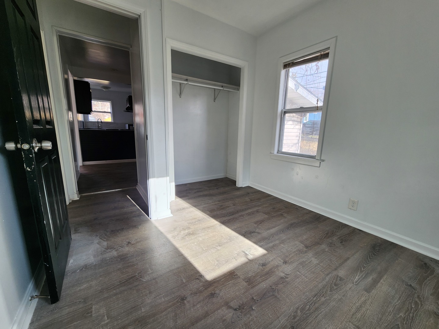 406 South Smith Street Aurora IL 60505