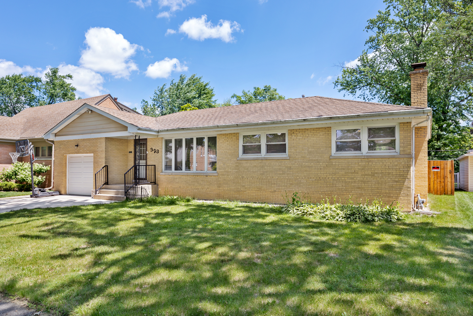 323 South Prindle Avenue Arlington Heights IL 60004