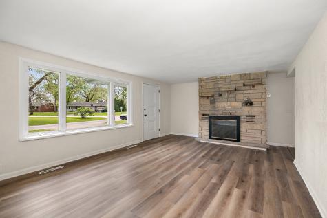 988 Spruce Lane St. Anne IL 60964