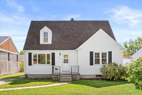 1413 South Monroe Street Streator IL 61364