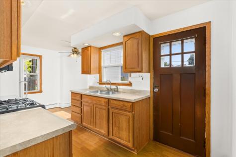 1413 South Monroe Street Streator IL 61364