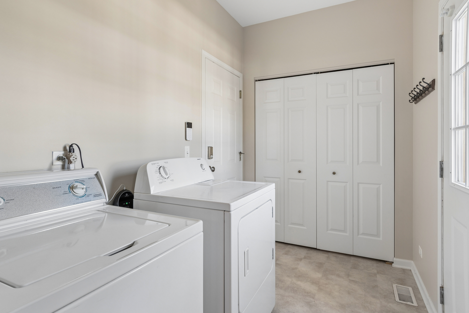 1715 Brighton Lane Plainfield IL 60586