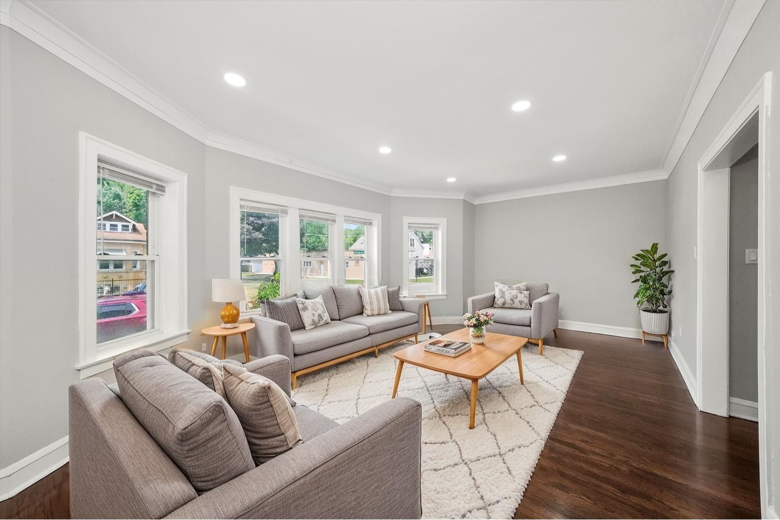 8101 South Kimbark Avenue Chicago IL 60619