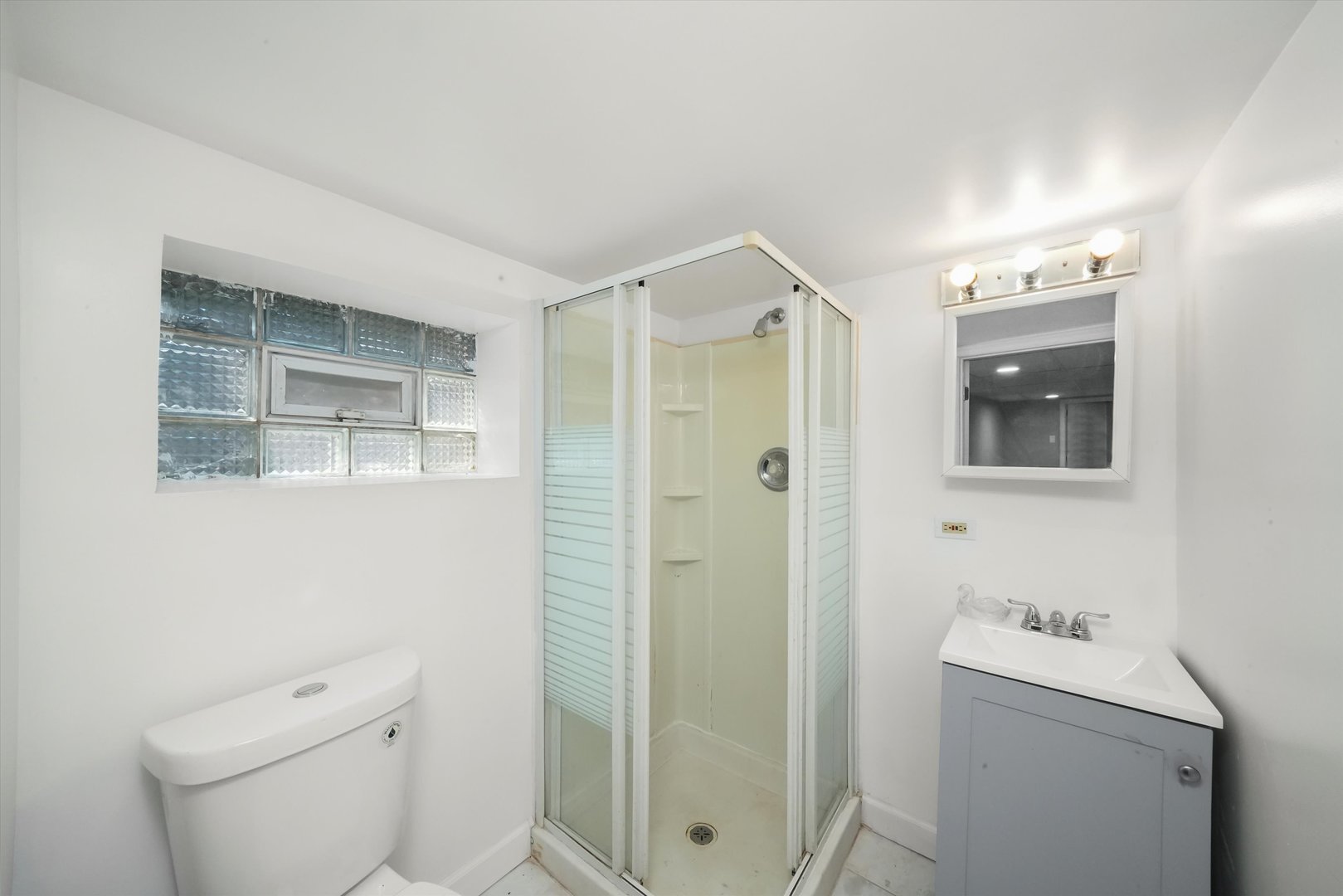 8101 South Kimbark Avenue Chicago IL 60619