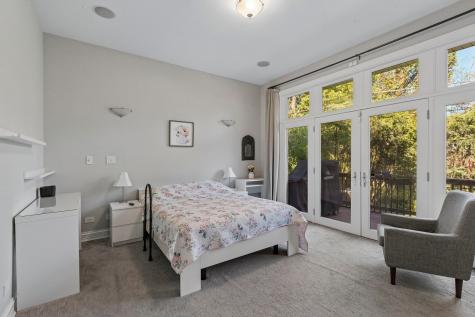 6843 North Kilpatrick Avenue Lincolnwood IL 60712