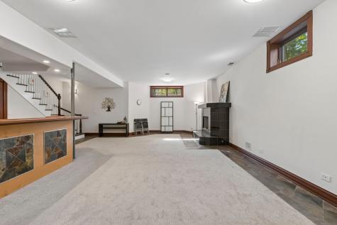 6843 North Kilpatrick Avenue Lincolnwood IL 60712