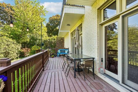 6843 North Kilpatrick Avenue Lincolnwood IL 60712