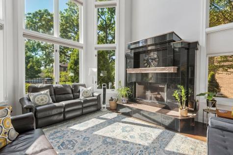 6843 North Kilpatrick Avenue Lincolnwood IL 60712