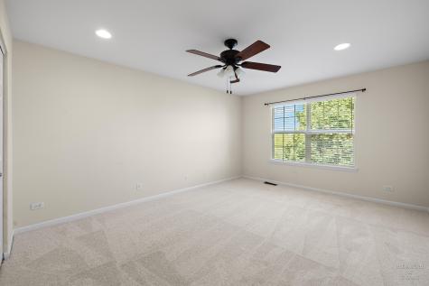 113 Valencia Parkway Gilberts IL 60136