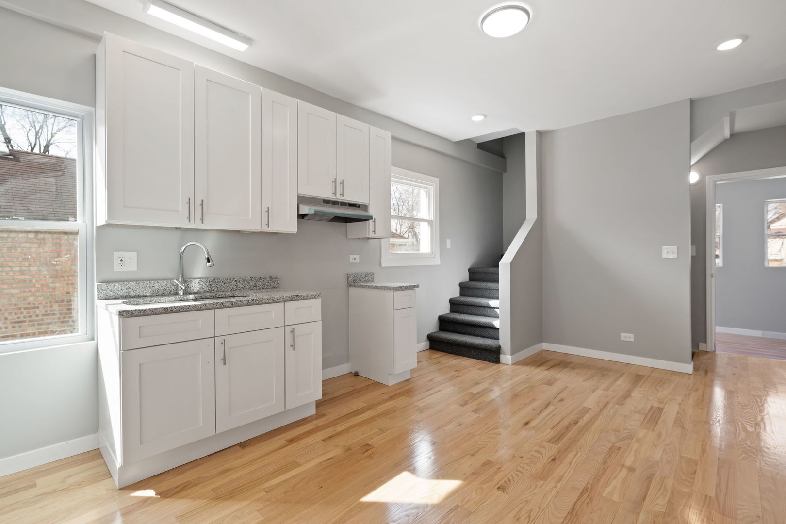 8048 South Avalon Avenue Chicago IL 60619