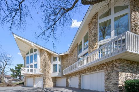 1916 Midwest Club Parkway Oak Brook IL 60523