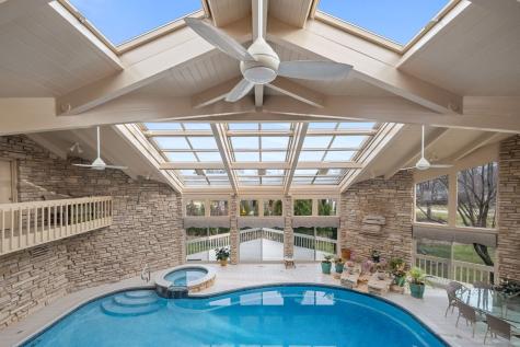 1916 Midwest Club Parkway Oak Brook IL 60523