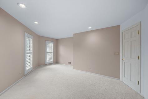 1916 Midwest Club Parkway Oak Brook IL 60523