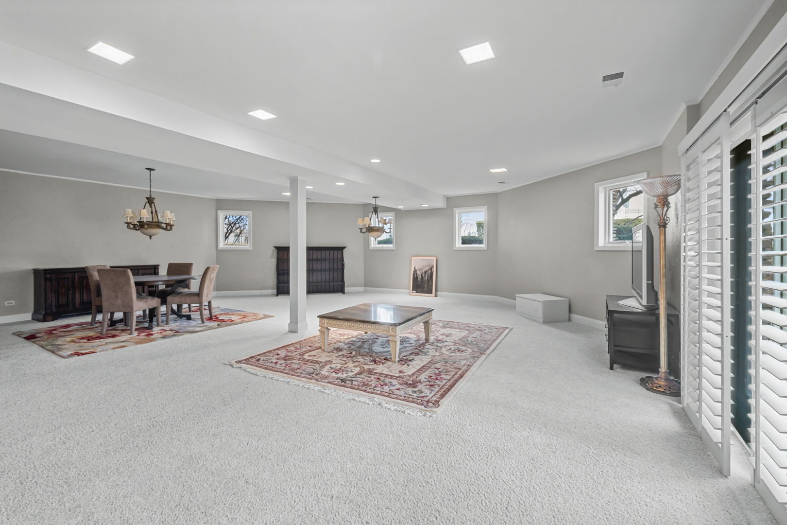 1916 Midwest Club Parkway Oak Brook IL 60523