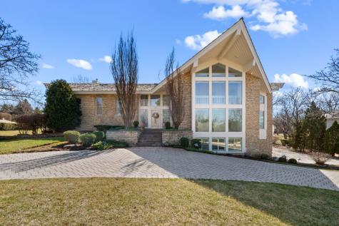 1916 Midwest Club Parkway Oak Brook IL 60523