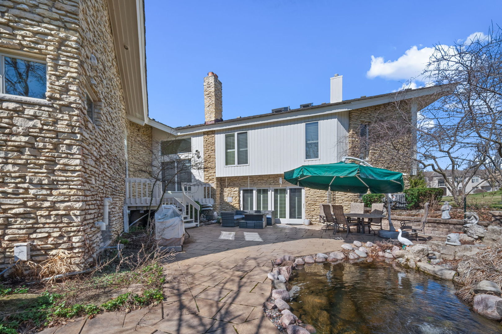 1916 Midwest Club Parkway Oak Brook IL 60523