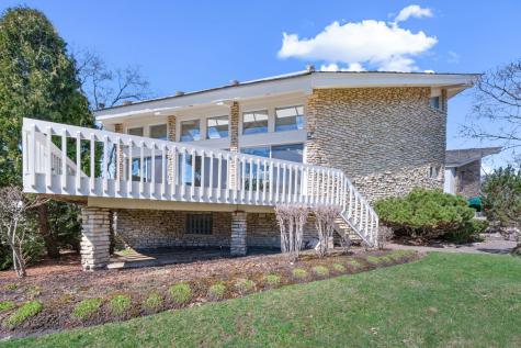 1916 Midwest Club Parkway Oak Brook IL 60523