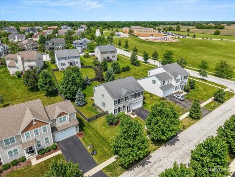 4429 Bickford Avenue Oswego IL 60543