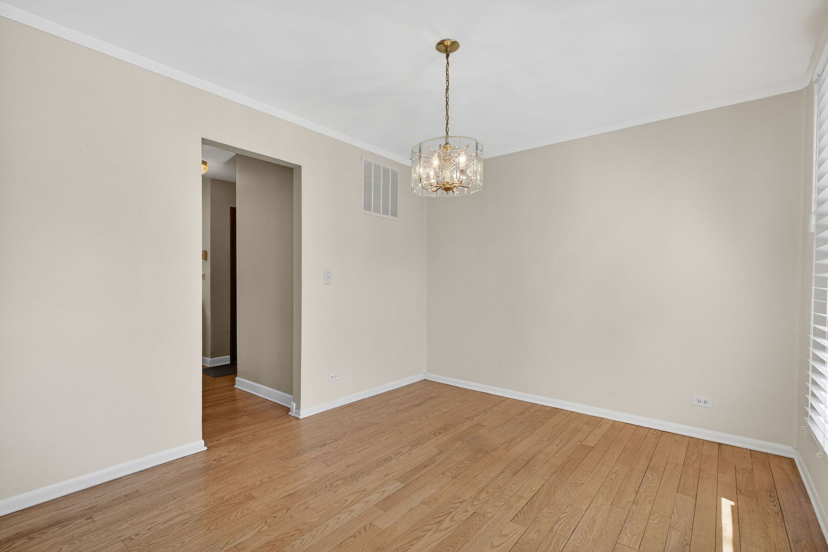 6 Charlestown Court Bolingbrook IL 60440