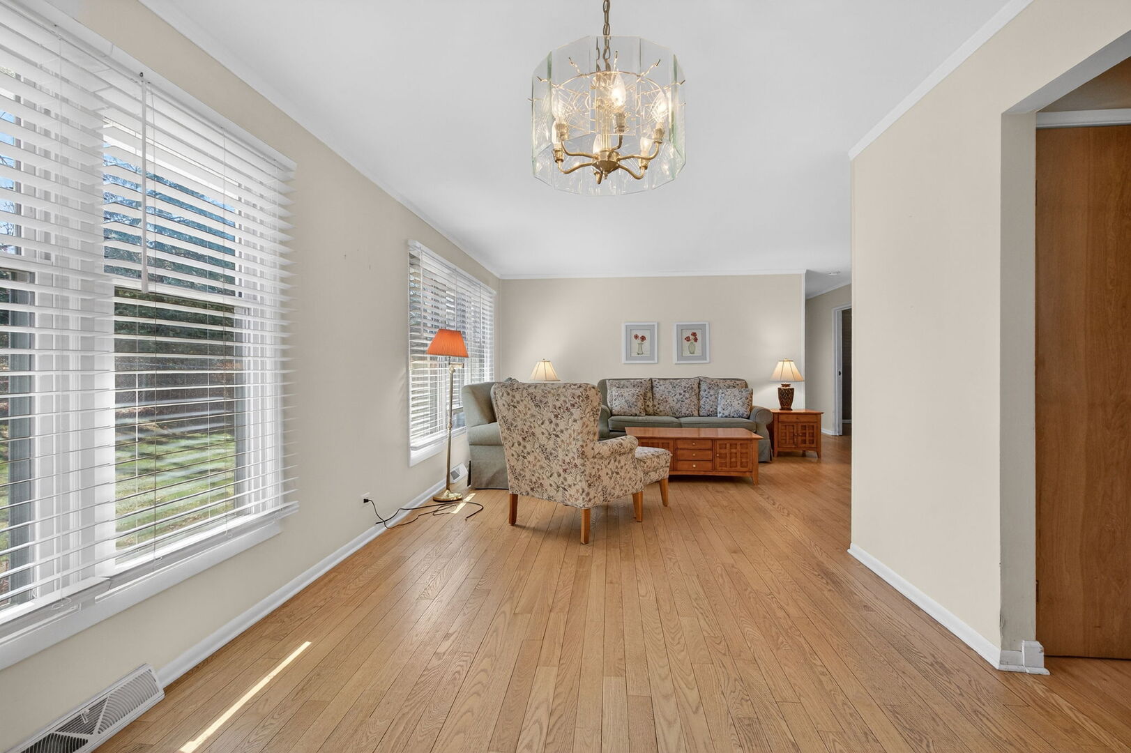 6 Charlestown Court Bolingbrook IL 60440