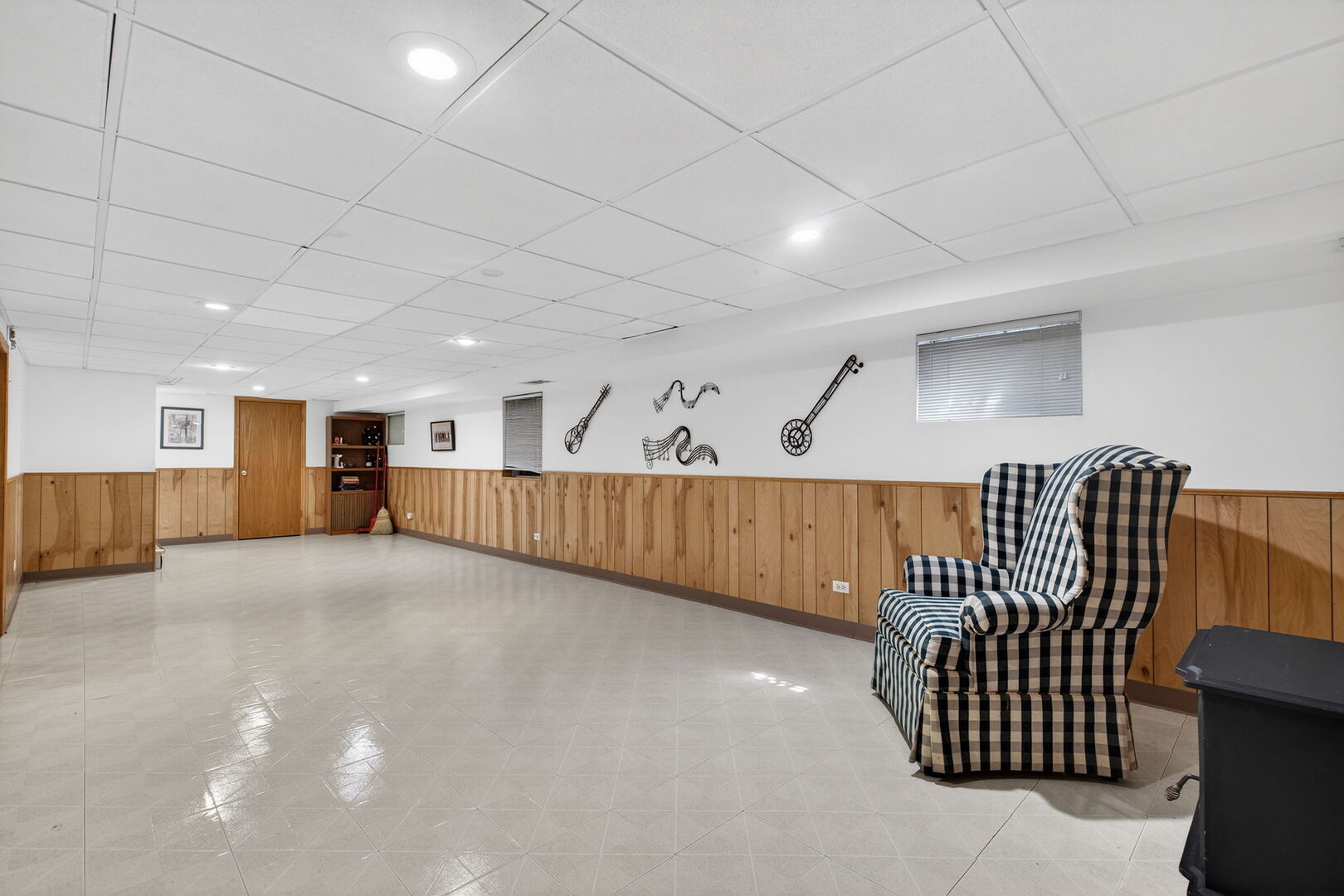 6 Charlestown Court Bolingbrook IL 60440