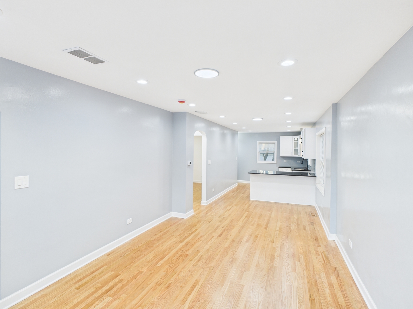 10036 South Saint Lawrence Avenue Chicago IL 60628