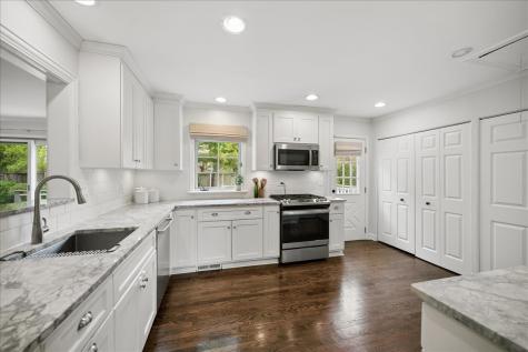 1810 Culver Lane Glenview IL 60025