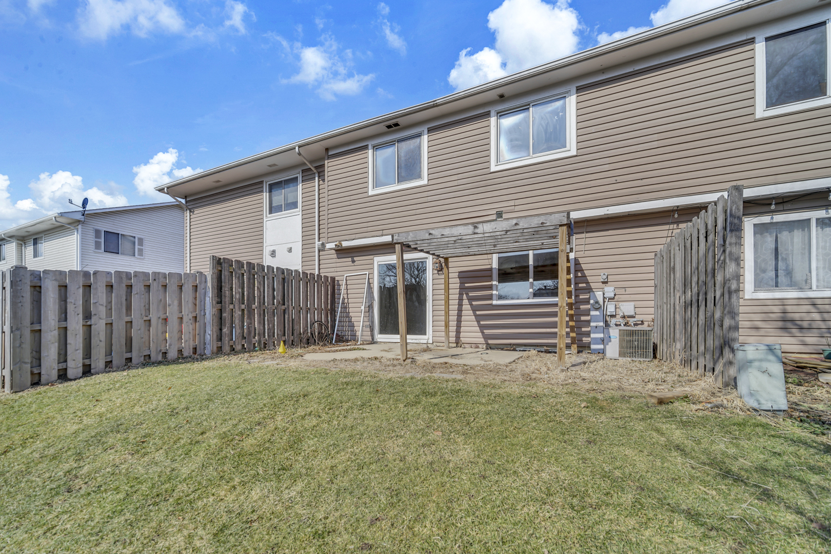 454 Esselen Court Carol Stream IL 60188
