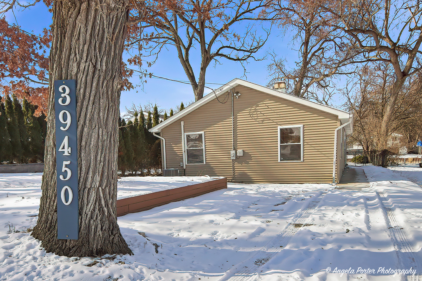39450 North Circle Avenue Antioch IL 60002