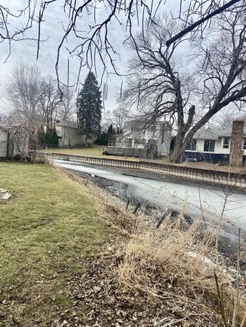 39450 North Circle Avenue Antioch IL 60002