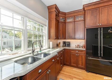 4510 5TH Avenue Moline IL 61265