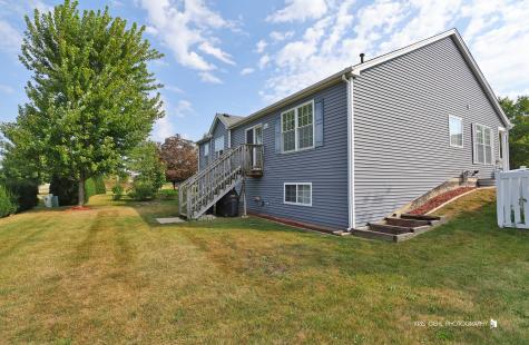 1214 Jerome Court E Antioch IL 60002