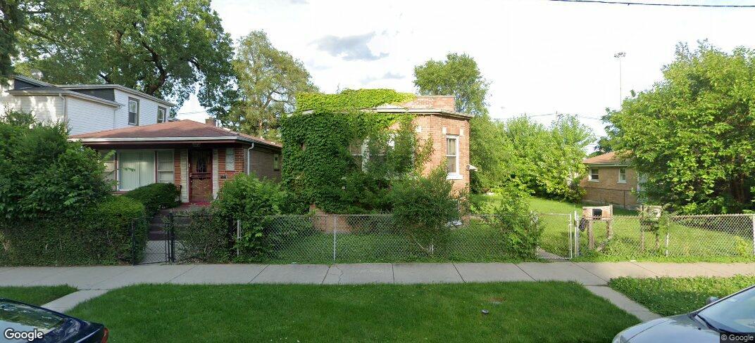 9217 South Perry Avenue Chicago IL 60628