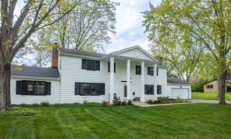 702 Maple Lane Geneva IL 60134