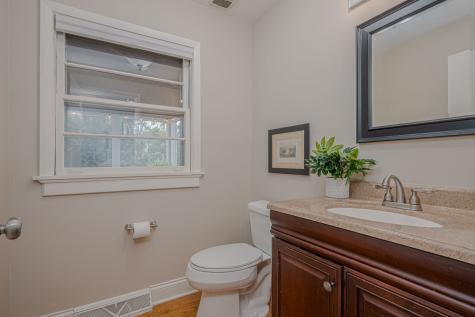 702 Maple Lane Geneva IL 60134