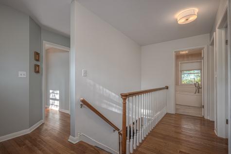 702 Maple Lane Geneva IL 60134