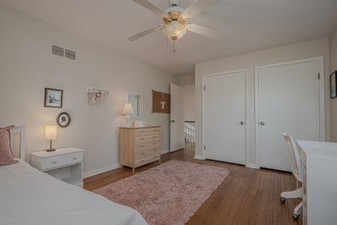 702 Maple Lane Geneva IL 60134
