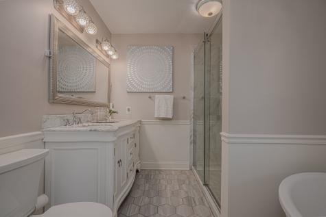 702 Maple Lane Geneva IL 60134