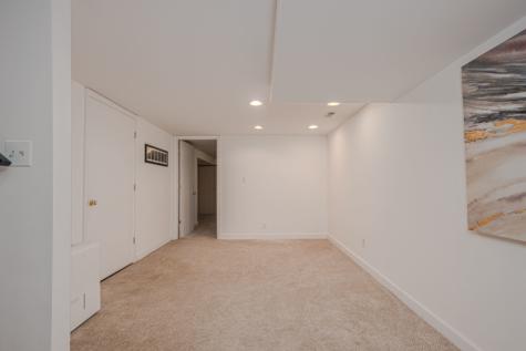 702 Maple Lane Geneva IL 60134