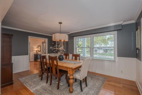702 Maple Lane Geneva IL 60134