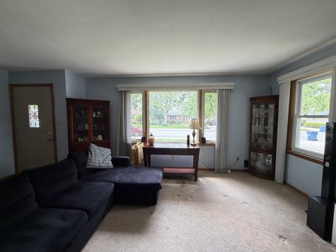 460 Dennis Avenue Bradley IL 60915