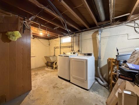 460 Dennis Avenue Bradley IL 60915