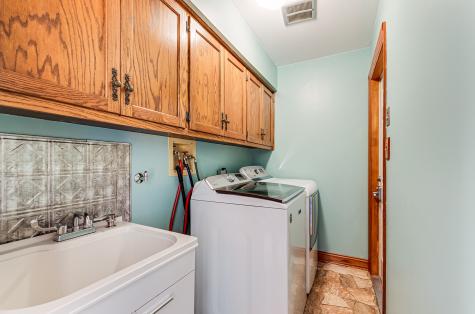 8732 West Surrey Park Palos Hills IL 60465