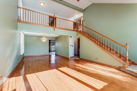 8732 West Surrey Park Palos Hills IL 60465