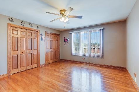 8732 West Surrey Park Palos Hills IL 60465