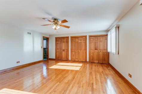 8732 West Surrey Park Palos Hills IL 60465