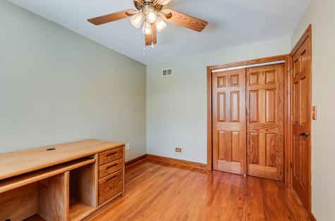 8732 West Surrey Park Palos Hills IL 60465
