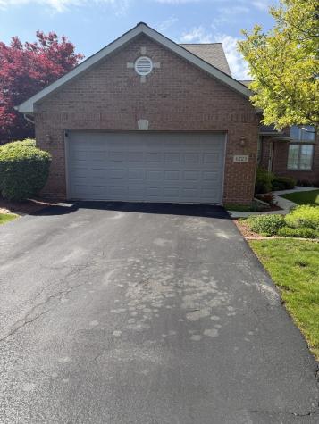 6723 Pondview Drive Tinley Park IL 60477