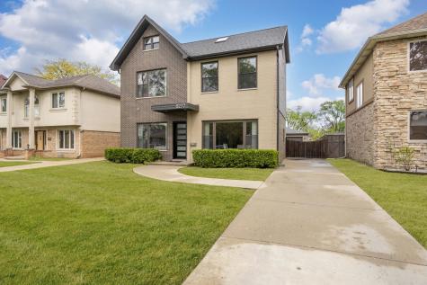 8277 North Wisner Street Niles IL 60714
