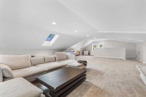 8277 North Wisner Street Niles IL 60714
